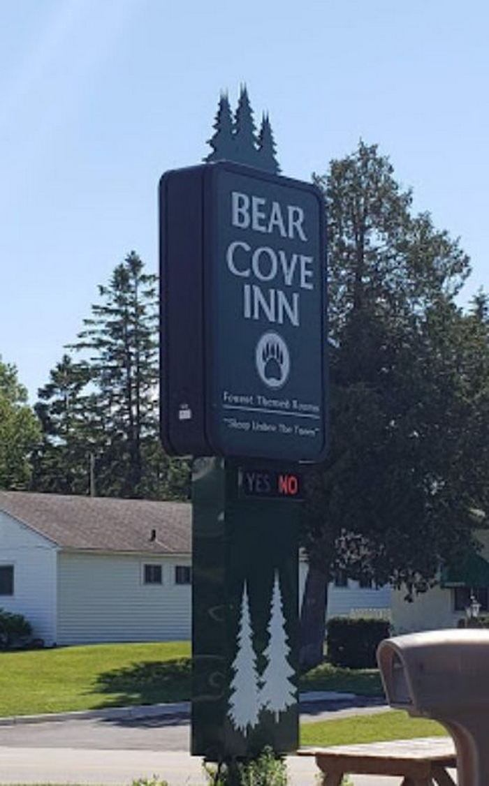 Bear Cove Inn (Rock View Motel, Rockview Motel) - From Web Listing (newer photo)